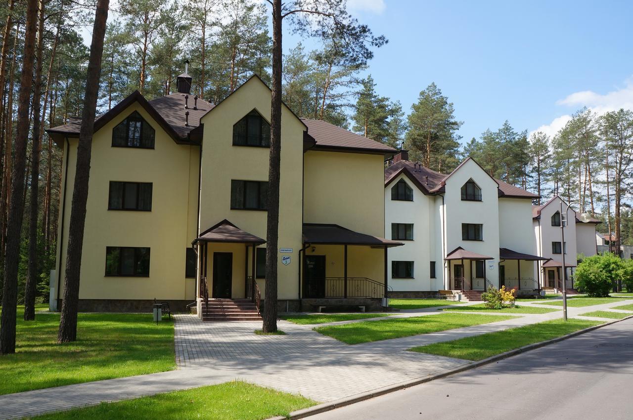 Isloch Park Hotel Rakaw Exterior foto